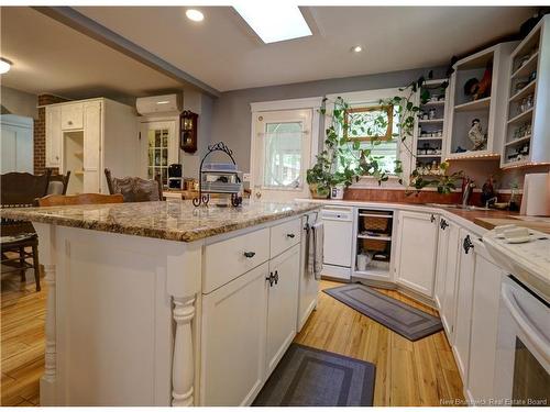 54 Broad Rd, Oromocto, NB 