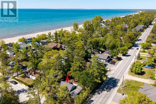 33 17TH STREET N  Wasaga Beach, ON L9Z 2J1