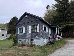 9 Veniot ST Edmundston, NB E3V 1K9