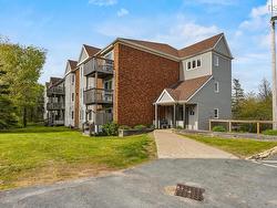 351 9 Forest Hills Parkway Cole Harbour, NS B2V 1E8