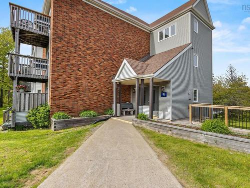 351 9 Forest Hills Parkway, Cole Harbour, NS 