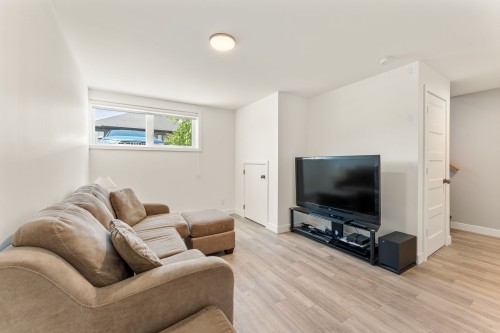 Family Room - 849 Rue Henri-Iv, Sherbrooke (Brompton/Rock Forest/Saint-Élie/Deauville), QC 