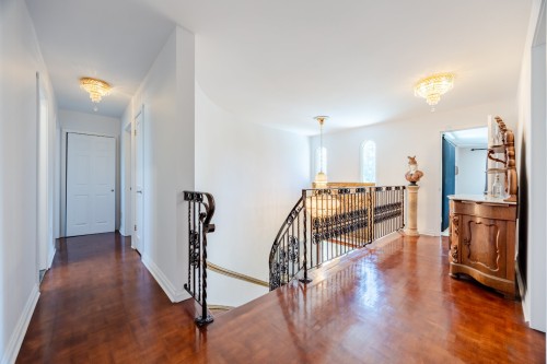 Hall d'entrée/Vestibule - 16 Rue Labrèche, Kirkland, QC 