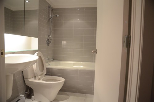 Salle de bains - 420-1414 Rue Chomedey, Montréal (Ville-Marie), QC 