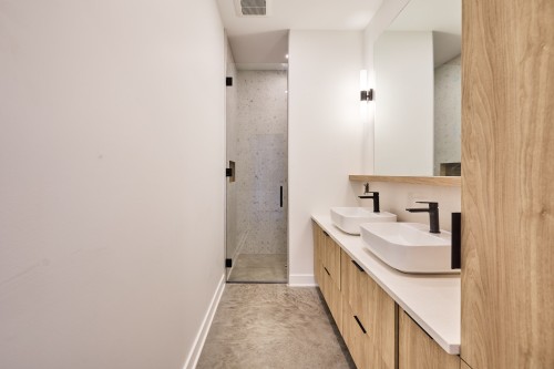 Salle de bains - 15 Ch. Joseph-Robert, Saint-Donat, QC 