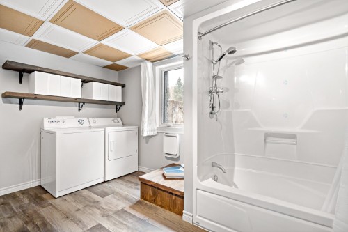 Salle de lavage - 1181  - 1179 Ch. Du Tour-Du-Lac, Nominingue, QC 
