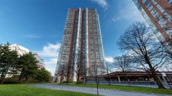 3102-7 Concorde Place  Toronto, ON M3C 3N4