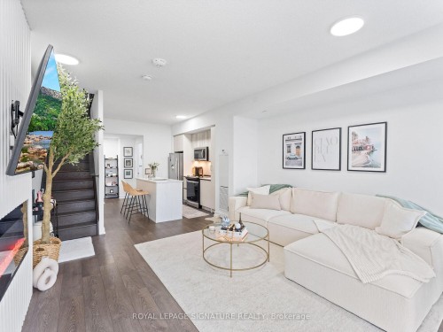 132-251 Manitoba Street S, Toronto, ON 