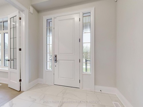 161 Cranberry Lane, Aurora, ON - Indoor Photo Showing Other Room