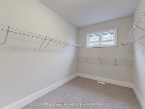 161 Cranberry Lane, Aurora, ON - Indoor With Storage