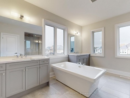 161 Cranberry Lane, Aurora, ON - Indoor Photo Showing Bathroom