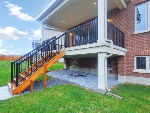 161 Cranberry Lane, Aurora, ON - Outdoor With Exterior