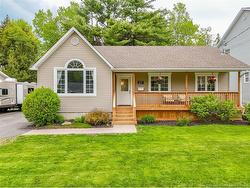 157 Bunker ST  Fredericton, NB E3A 0T1