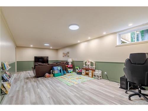 157 Bunker St, Fredericton, NB 