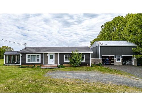 1236 Route 105, Southampton, NB 