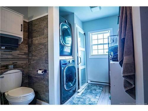 1236 Route 105, Southampton, NB 