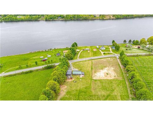 1236 Route 105, Southampton, NB 