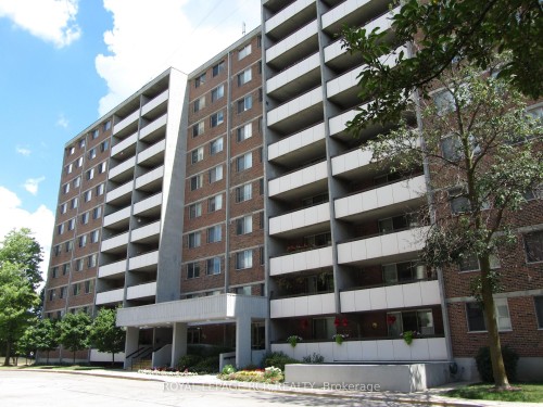 1011-40 William Roe Boulevard, Newmarket, ON - Outdoor With Balcony With Facade