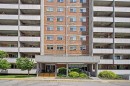 1011-40 William Roe Boulevard, Newmarket, ON  -  With Facade 