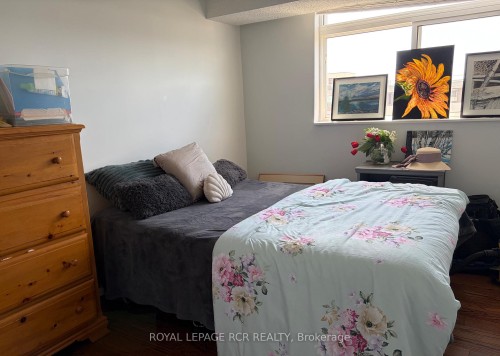 1011-40 William Roe Boulevard, Newmarket, ON - Indoor Photo Showing Bedroom
