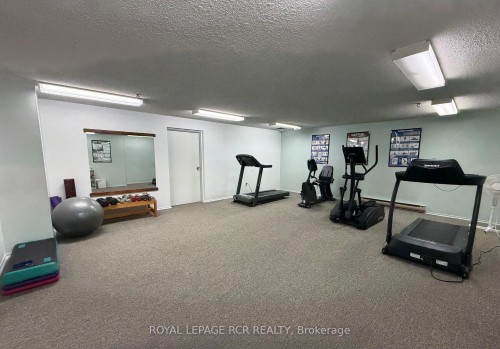 1011-40 William Roe Boulevard, Newmarket, ON - Indoor Photo Showing Gym Room