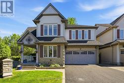 17 ROBERT ATTERSLEY DRIVE E  Whitby, ON L1R 3E3