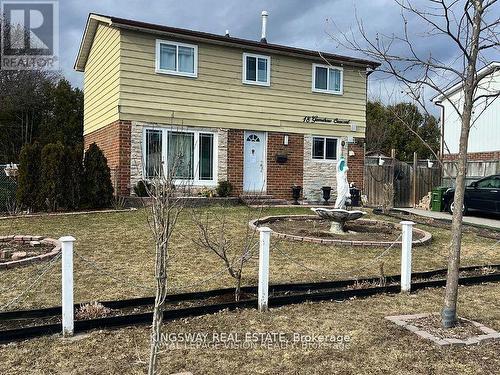 18 GEMSHAW CRESCENT  Toronto, ON M1B 1L4