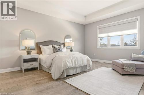 1456 Ford Strathy Crescent, Oakville, ON 