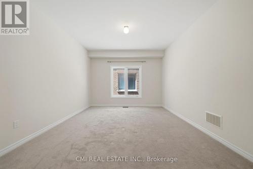 144 Gold Park Gate, Essa, ON 