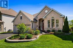 19 FENCEROW WAY Ottawa, ON K2J 4X8