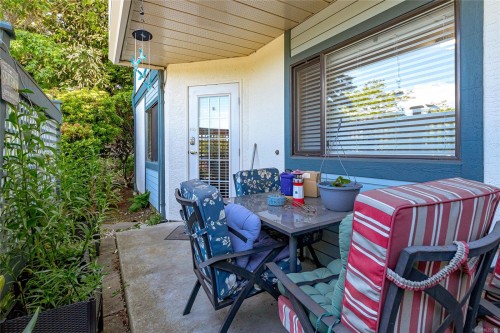 #102-651 Jolly Pl, Saanich, BC 