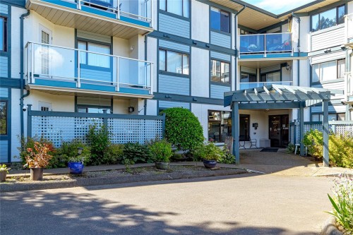 #102-651 Jolly Pl, Saanich, BC 