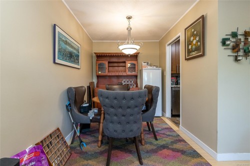 #102-651 Jolly Pl, Saanich, BC 