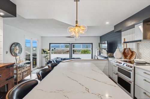 148 Summit Dr, Nanaimo, BC 