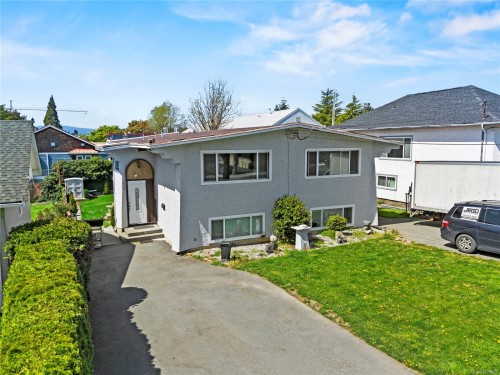 3430 Seaton St  Saanich, BC V8Z 3V9