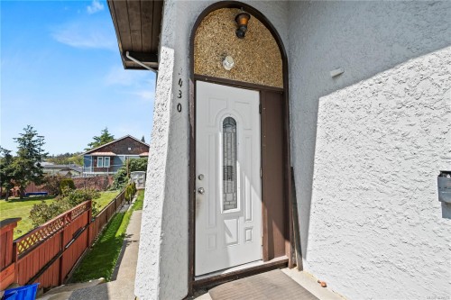 3430 Seaton St, Saanich, BC 