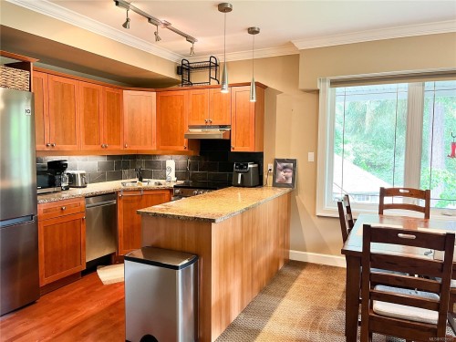 #206-2326 Harbour Rd, Sidney, BC 