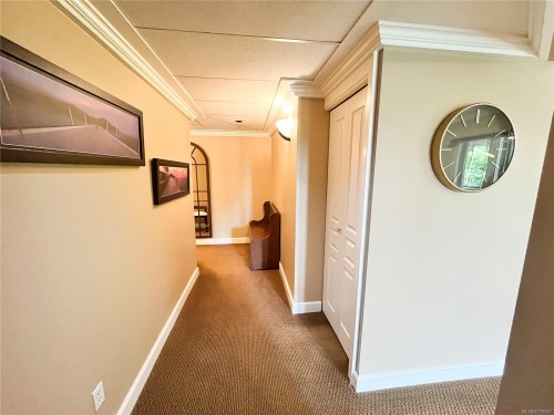 #206-2326 Harbour Rd, Sidney, BC 