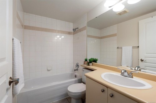 #112-894 Vernon Ave, Saanich, BC 