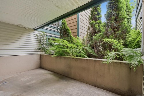 #112-894 Vernon Ave, Saanich, BC 