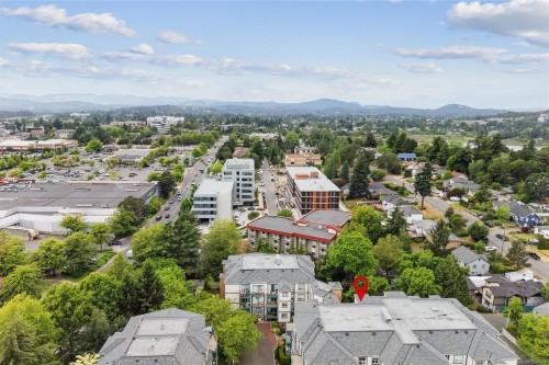 #112-894 Vernon Ave, Saanich, BC 