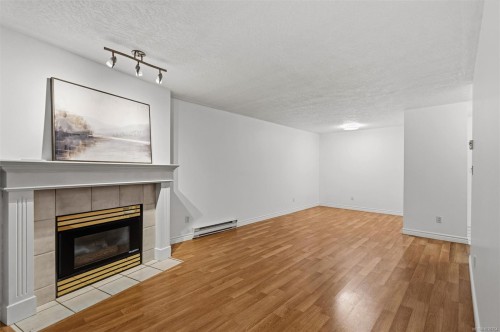 #112-894 Vernon Ave, Saanich, BC 