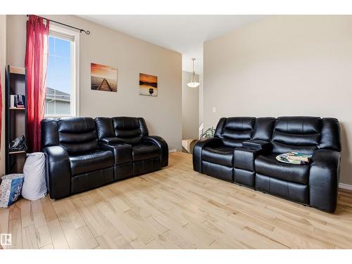 32 Lamplight Ba, Spruce Grove, AB 