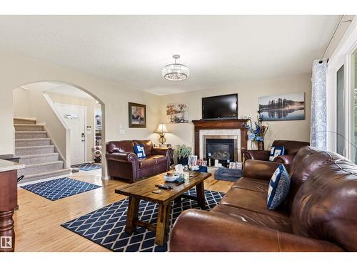 32 Lamplight Ba, Spruce Grove, AB 