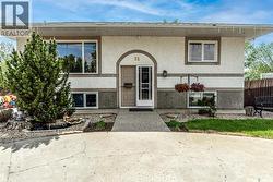 31 Faunt BAY  Regina, SK S4X 2J8