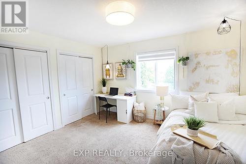 360 John Street N, Hamilton, ON 