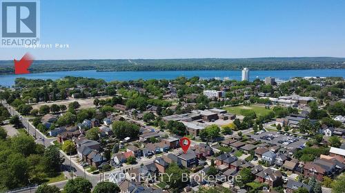 360 John Street N, Hamilton, ON 