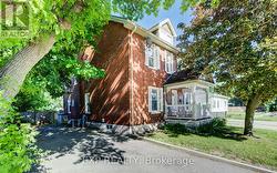 UPPER - 63 BROOK STREET Cambridge, ON N1R 4C4