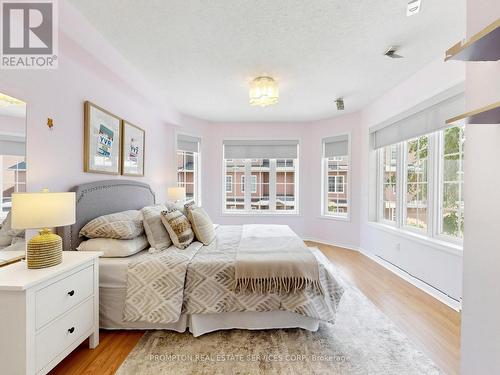 21 - 5 St.Moritz Way, Markham, ON 