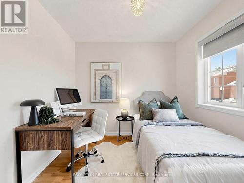 21 - 5 St.Moritz Way, Markham, ON 